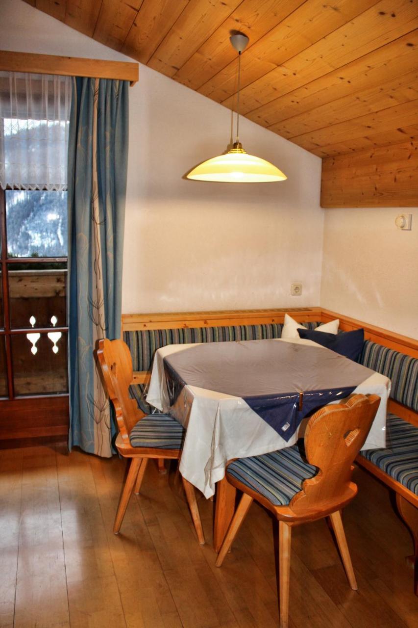 Josef Und Alexandra Ganner Apartment Обертилиах Екстериор снимка