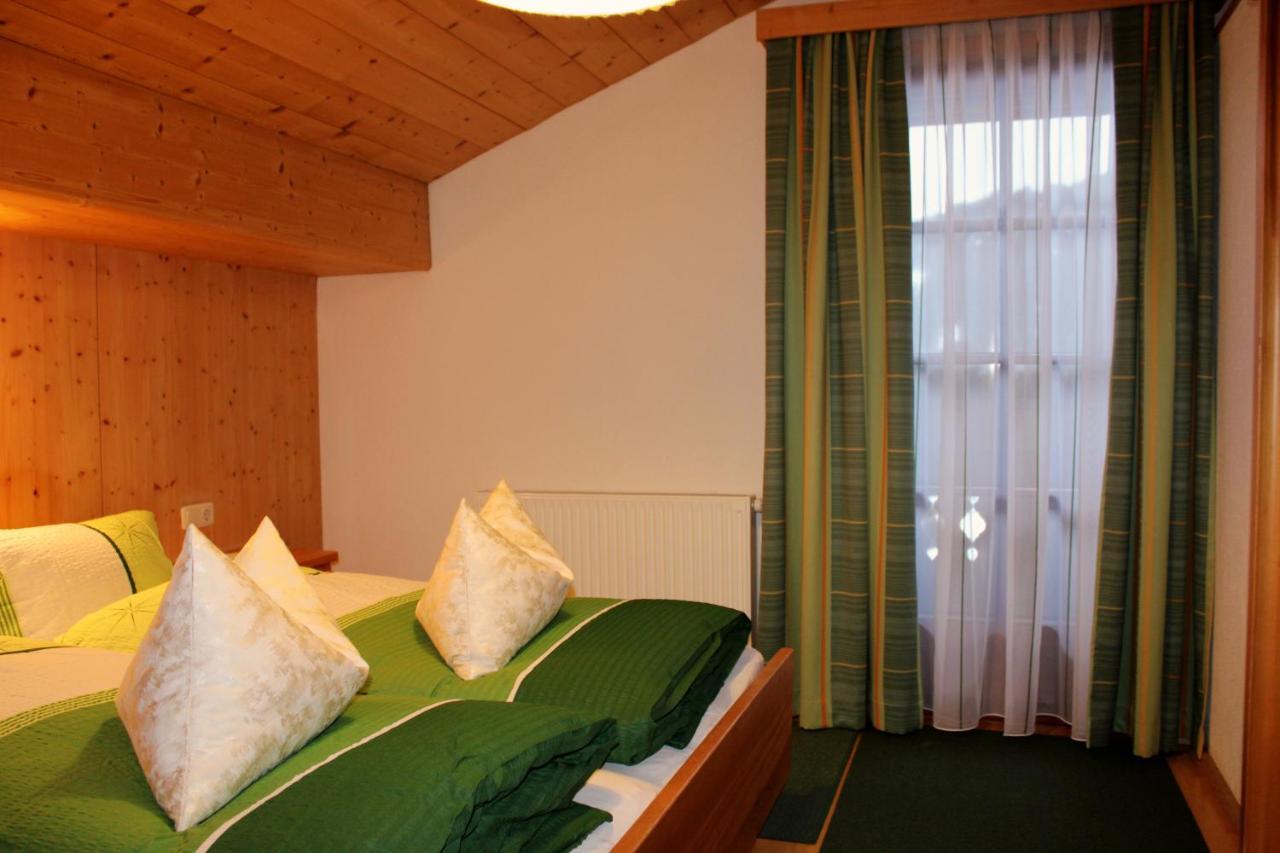 Josef Und Alexandra Ganner Apartment Обертилиах Екстериор снимка